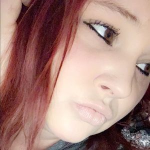 Meet your Posher, Corina